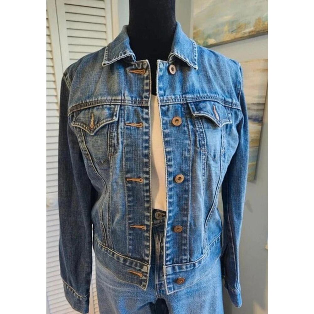 GAP Y2K Denim Cropped Trucker Jacket Womens XS Blue Jean Pockets Classic